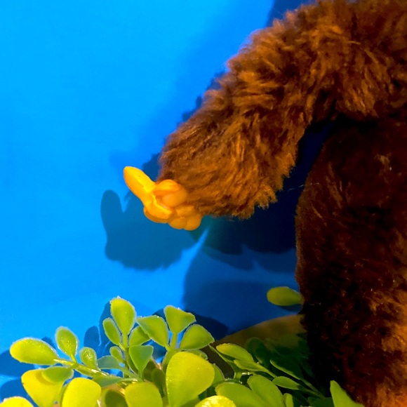 RUSS BERRIE VTG 1977 MONKEY CHIMP THUMKEY MERRY CHRISTMAS BROWN MONKEY & BANANA - Picture 6 of 11